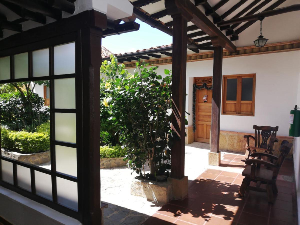 San Fernando De La Villa ビージャ・デ・レイバ エクステリア 写真